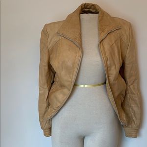 Vintage tan leather jacket - 80s style
